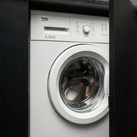 Modern In The Center Of With Air Conditioning And Balcony By Renters Apartamento *